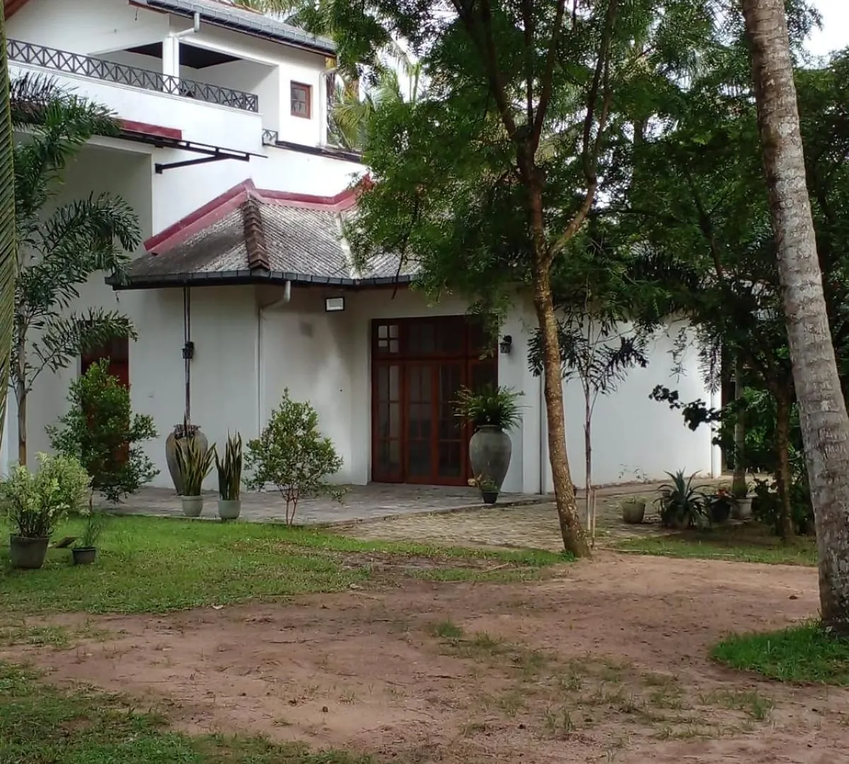 The Escape, Minuwangoda Guest house